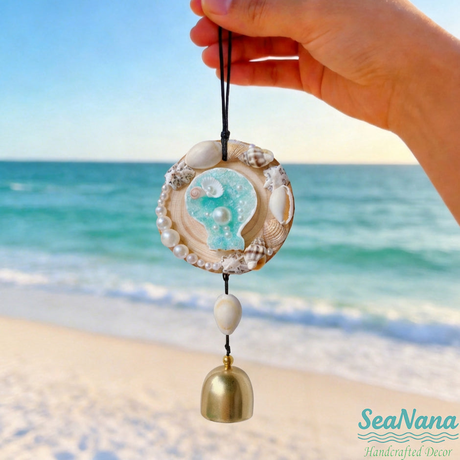 Spinning Frosted Seashell