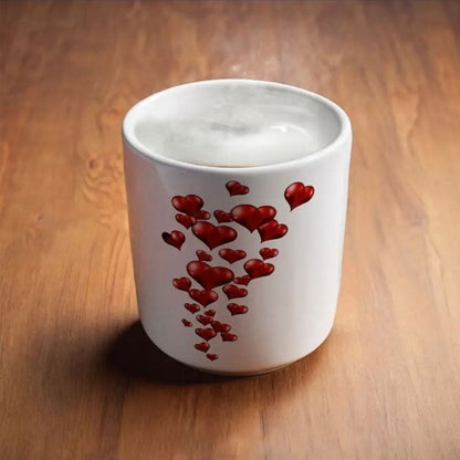 Heat-Activated Magic: The 2-in-1 Color Changing Mug with an Ergonomic Heart-Grip