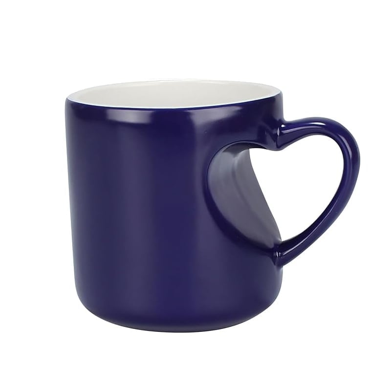 Heat-Activated Magic: The 2-in-1 Color Changing Mug with an Ergonomic Heart-Grip